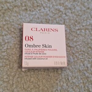 Clarins Ombre Skin Eyeshadow in Pearly Raisin (08)